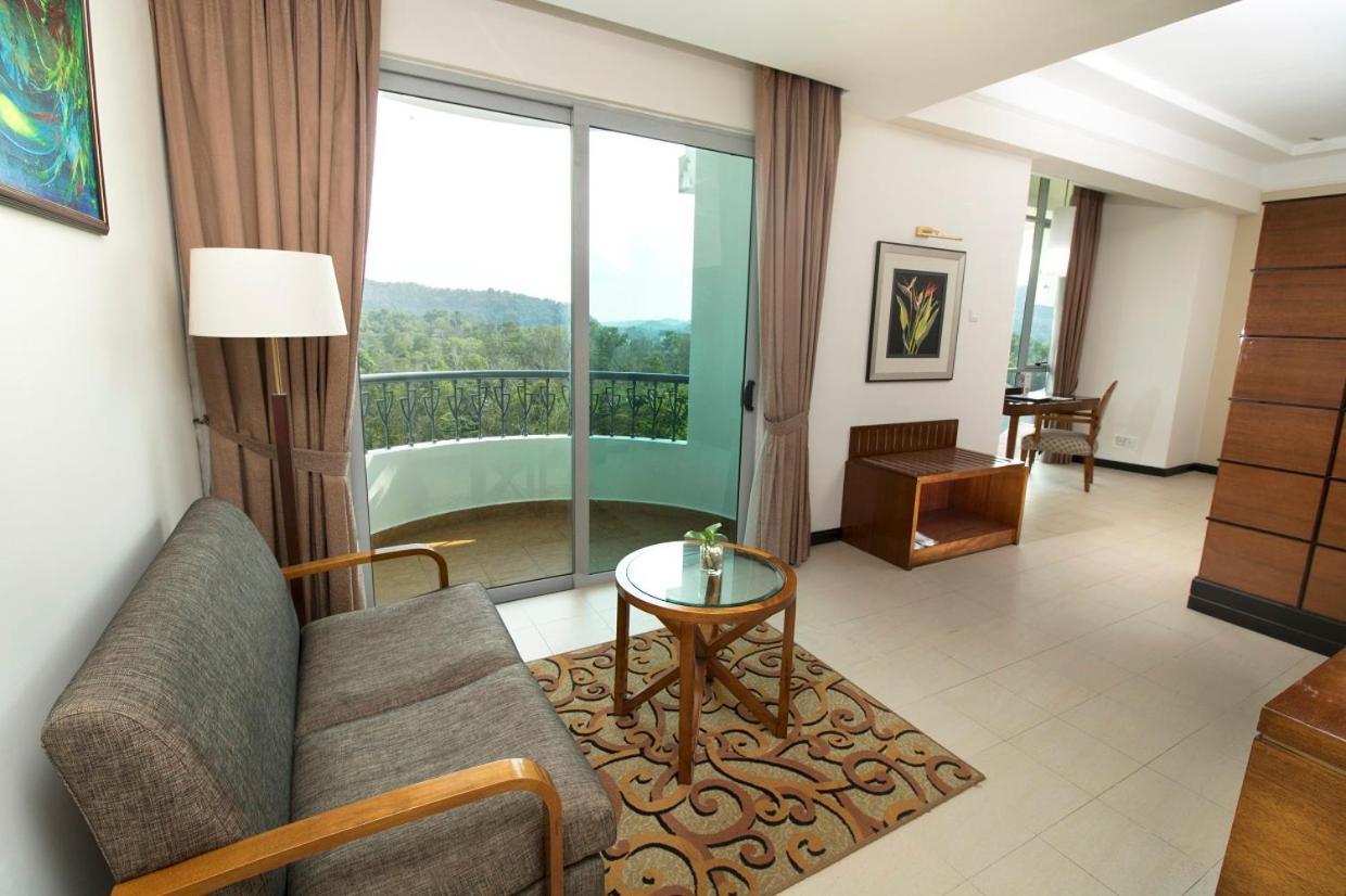 Nilai Springs Resort Hotel Dış mekan fotoğraf
