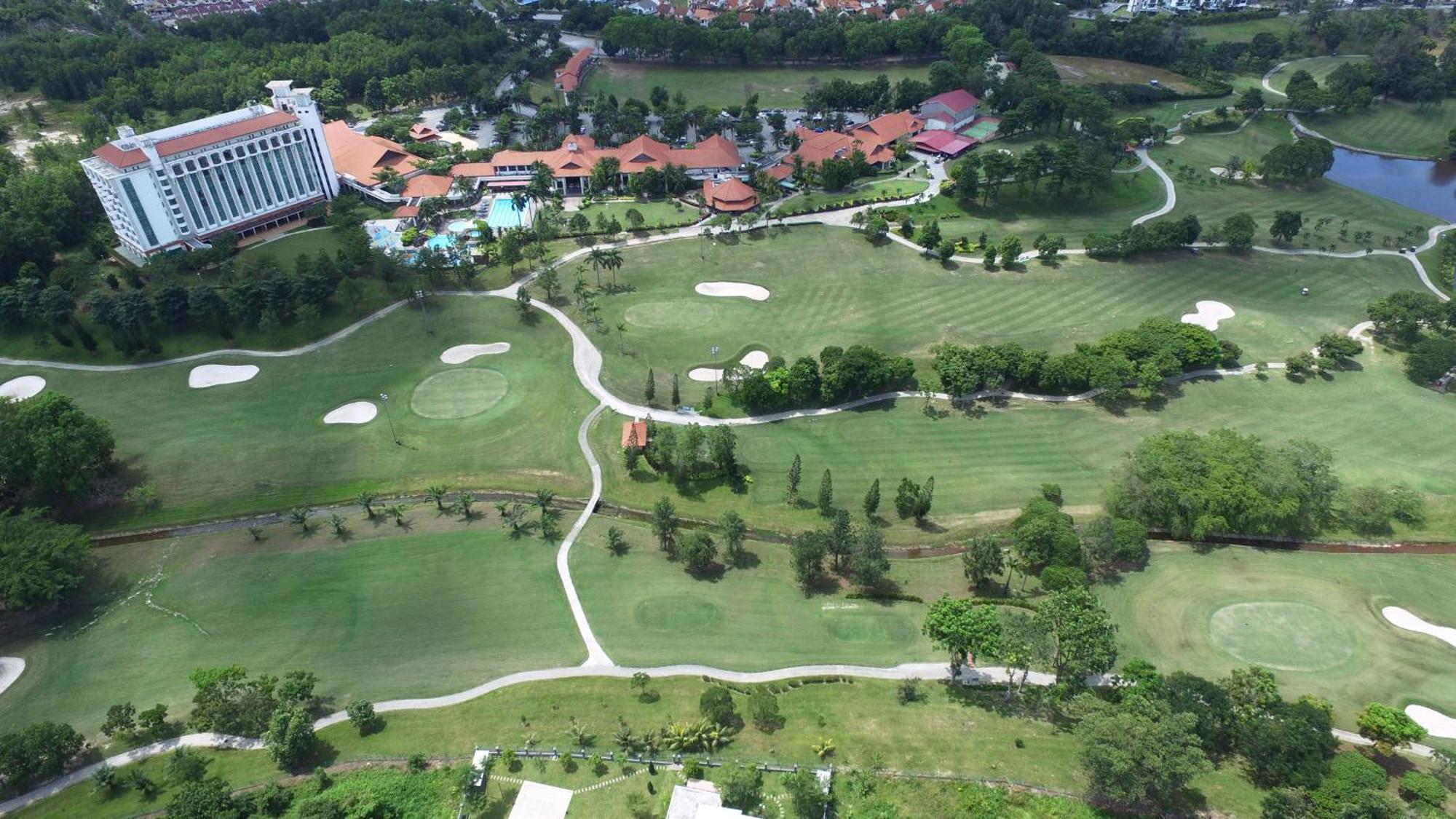Nilai Springs Resort Hotel Dış mekan fotoğraf